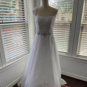 David's Bridal Style WG3007 Wedding Dress